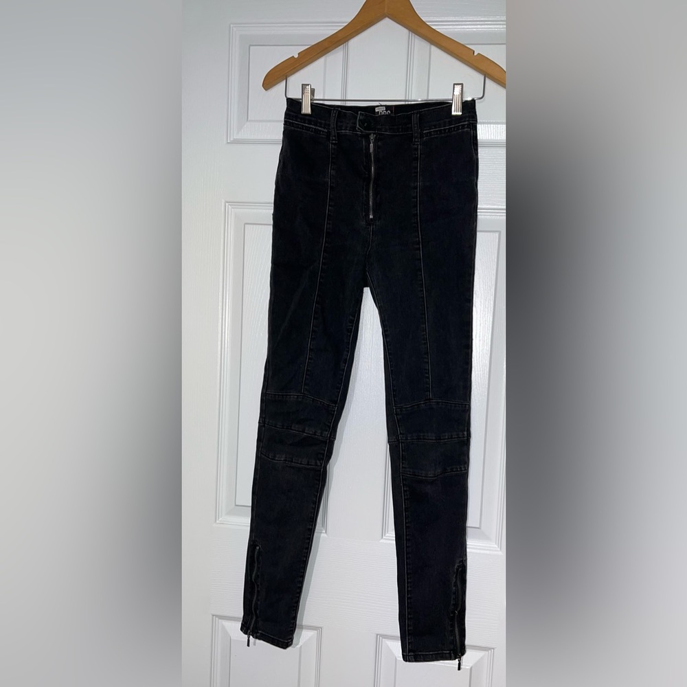 Urban Outfitters Black Skinnies